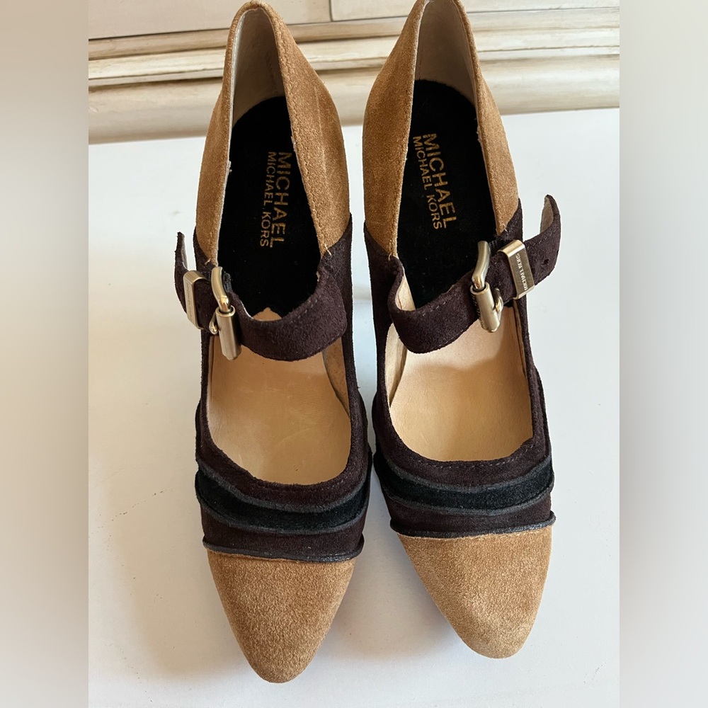 MICHAEL Michael Kors Brown Tan Black Suede Maryjane Gold buckle Pump Size 6.5 - Picture 14 of 16